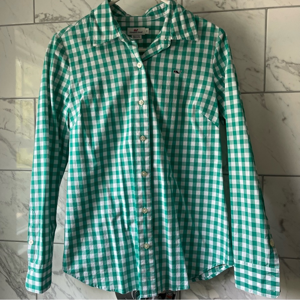 🐳 Vineyard Vines Checkered Button Up 🐳